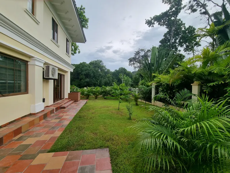 Venta casa en Clayton