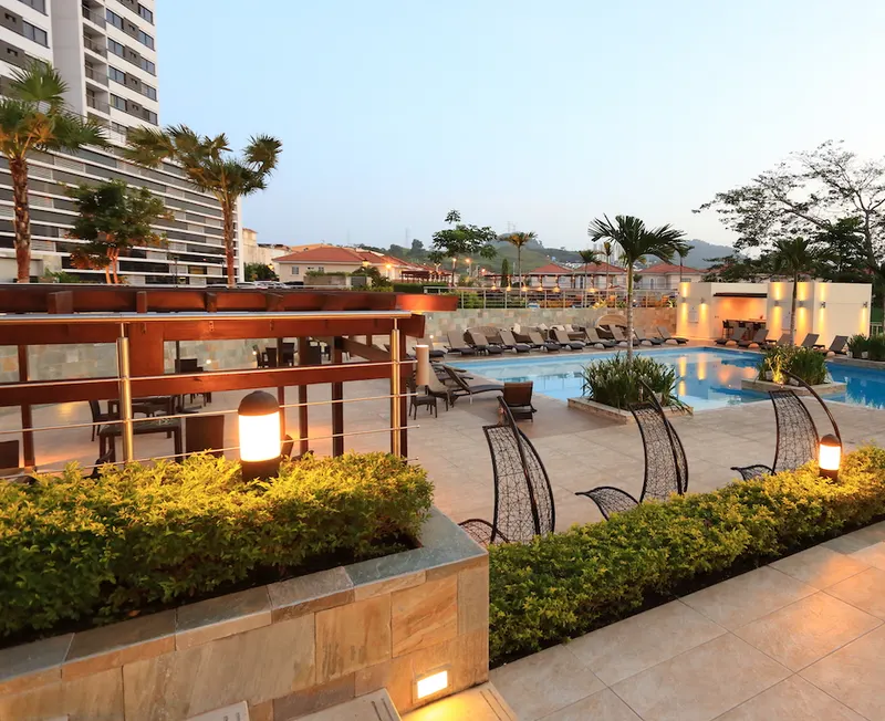 Venta de Apartamento en PH Country Club, Condado del Rey