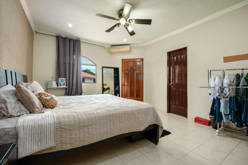Venta de casa en El Terronal, Villa Venice
