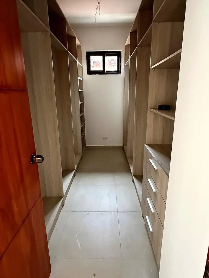 Venta de Casa en Residencial el Doral, Costa Sur