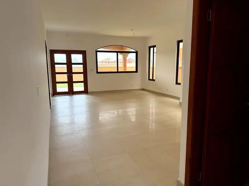 Venta de Casa en Residencial el Doral, Costa Sur