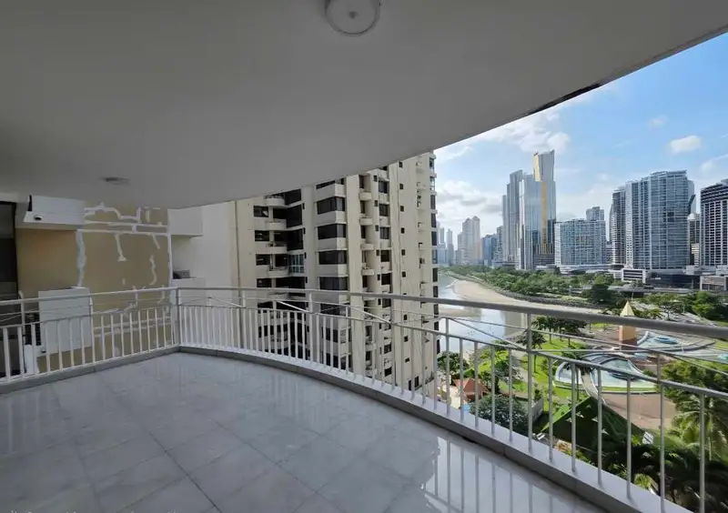 Venta de Apartamento en PH Perla del Pacifico, Paitilla