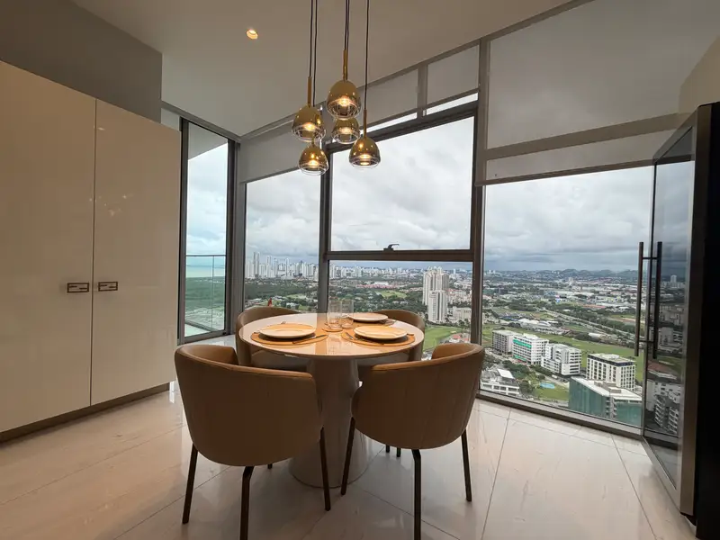 Alquiler de Apartamento en PH La Maison, Santa Maria