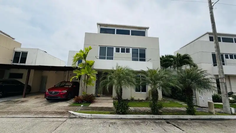 Alquiler de Casa en Villa Sur
