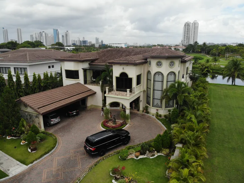 Venta de Mansión en Island Estates, Santa Maria