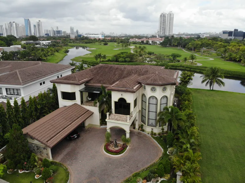 Venta de Mansión en Island Estates, Santa Maria