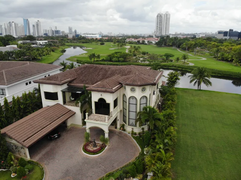 Venta de Mansión en Island Estates, Santa Maria