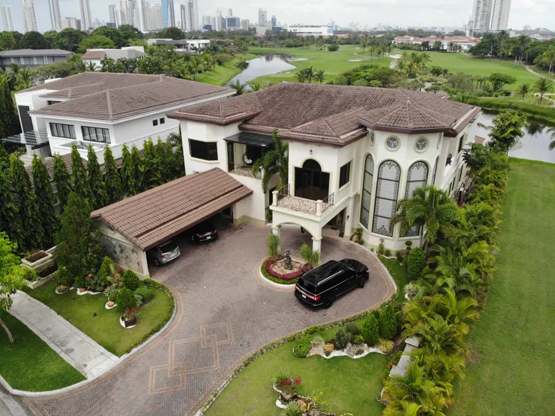 Venta de Mansión en Island Estates, Santa Maria