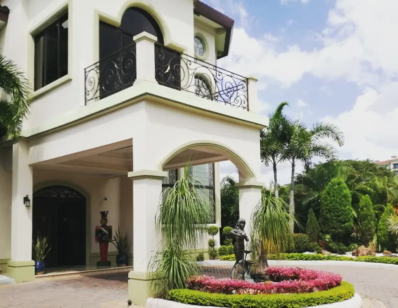 Venta de Mansión en Island Estates, Santa Maria