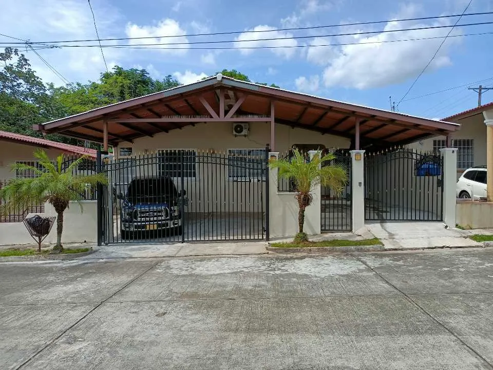 Se vende casa en Terrazas, Brisas del Golf — 1 de 21