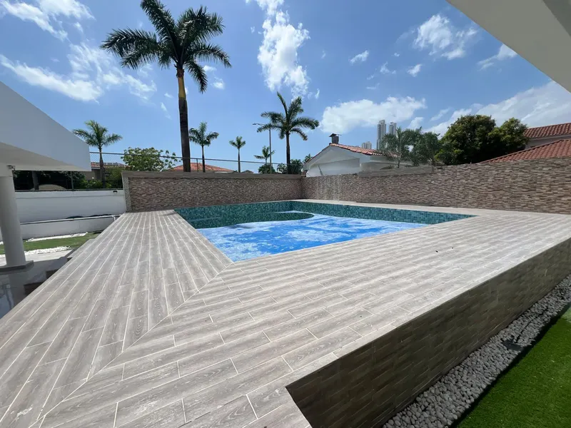 Venta de Casa en Costa del Este, Residencial Begonias