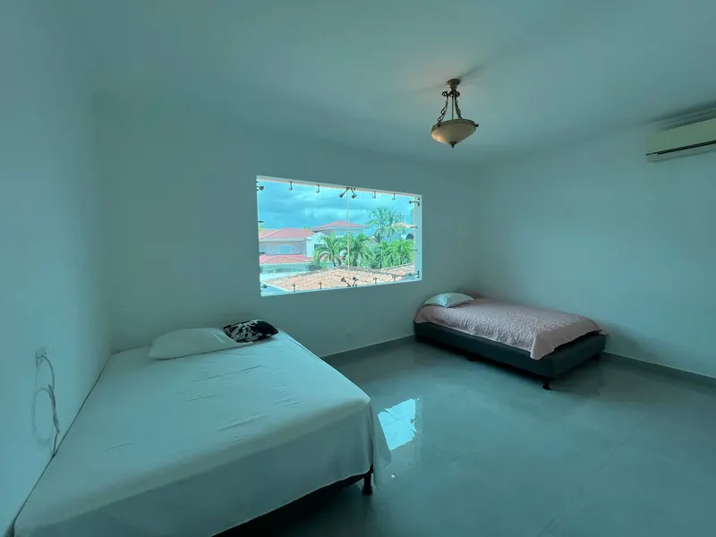 Venta de Casa en Costa del Este, Residencial Begonias