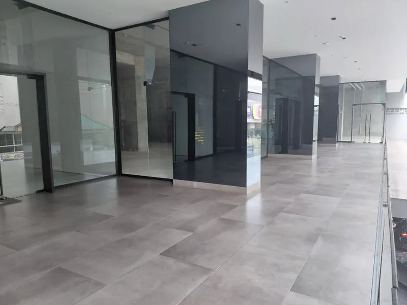 Alquiler de Local Comercial en Edificio Nuovo by Armani, Bella Vista