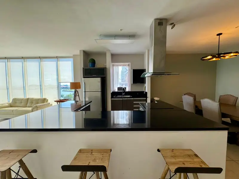 Venta de Apartamento en el PH The Rivage Tower, Avenida Balboa