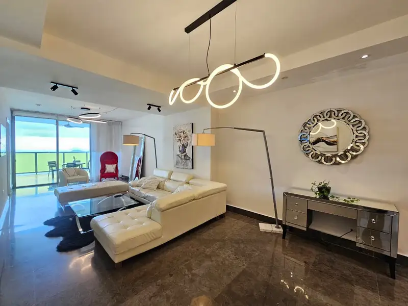 Venta de apartamento en PH Yoo & arts Tower, Avenida Balboa