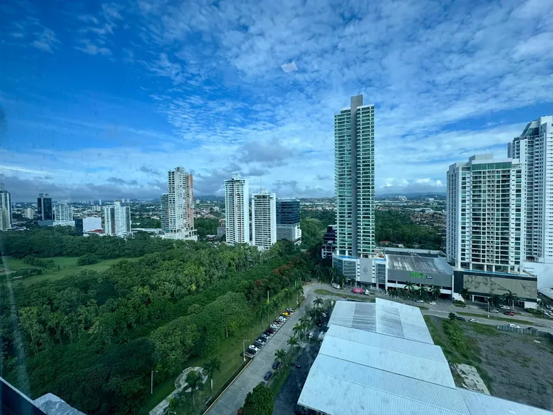 Alquiler de Apartamento en PH Arcadia, Costa del Este