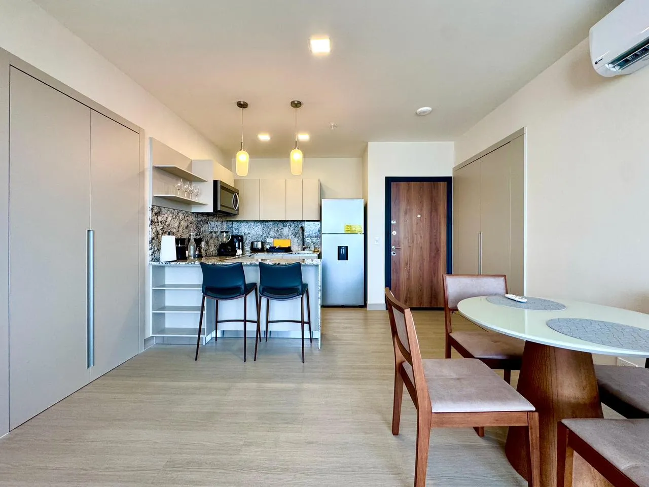 Alquiler de Apartamento en PH Arcadia, Costa del Este — 1 de 21