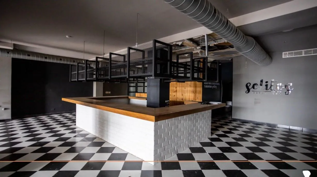 Alquiler de local en Casco Antiguo — 1 de 12