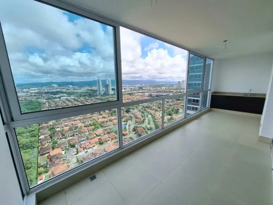 Venta de Apartamento en PH Breeze, Costa del Este — 1 de 14