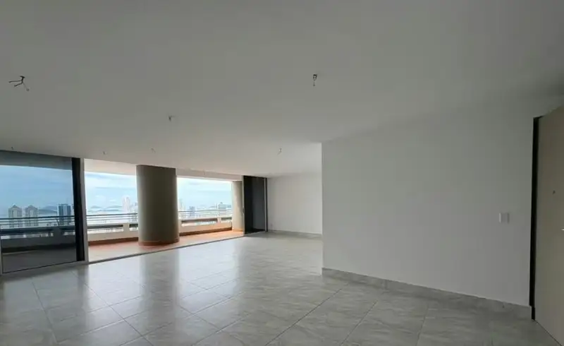 Venta de Penthouse en PH Luxor Torre 400, El Cangrejo