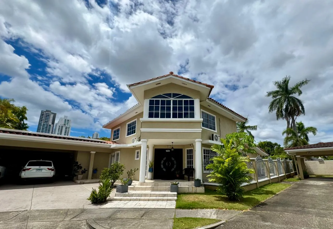 Venta de Casa en PH Costa Bella, Costa del Este — 1 de 24