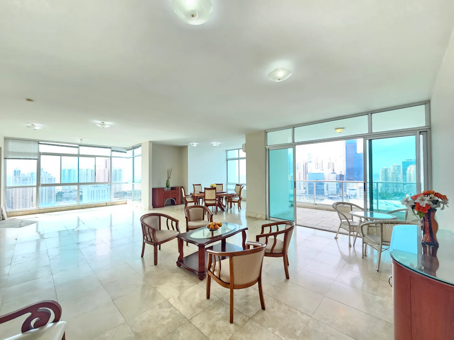 Venta de apartamento en PH Terrazas del Pacífico, San Francisco — 1 de 25